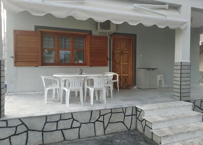 Ariana\'S Apartment